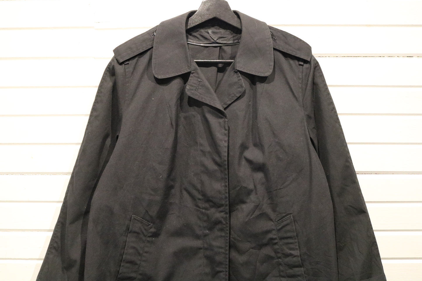 All-Weather Coat | Vintage Black Water-Repellent Liner Trench Coat | Classic Everyday Outerwear