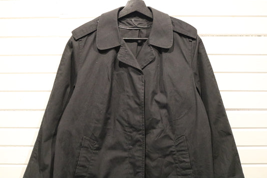 All-Weather Coat | Vintage Black Water-Repellent Liner Trench Coat | Classic Everyday Outerwear
