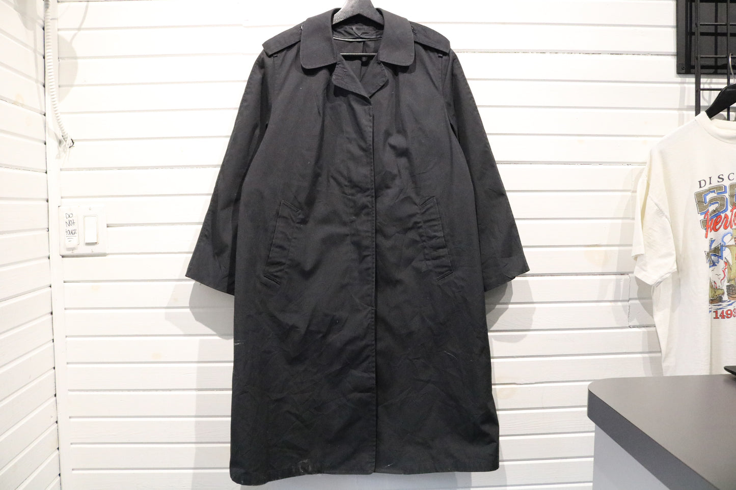All-Weather Coat | Vintage Black Water-Repellent Liner Trench Coat | Classic Everyday Outerwear
