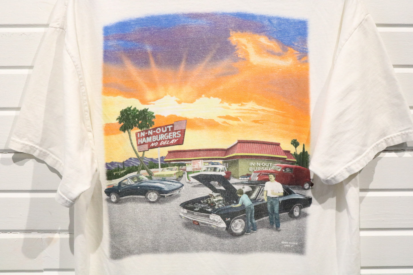 In-N-Out-Burger T-Shirt | Vintage California graphic T-Shirt | Back print restaurant tee