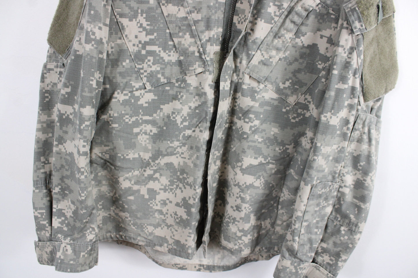 Digital Camo Jacket / U.S. Army Fatigue Camouflage Coat / Military Surplus / Vintage Special Purpose