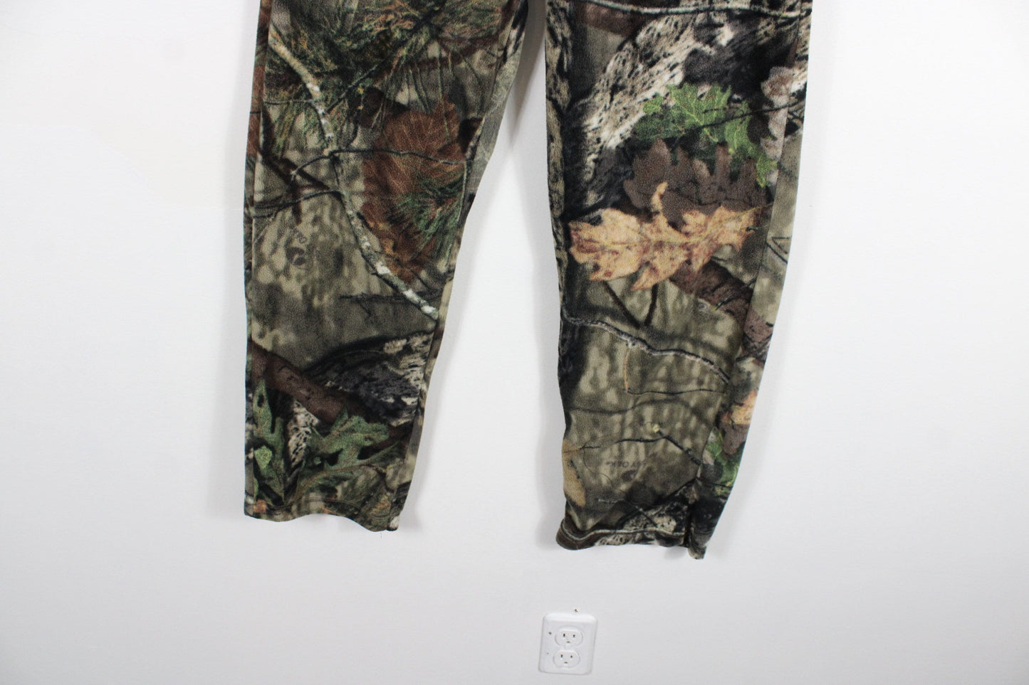 Vintage Camo Pants / Real-Tree Forest Camouflage Sweatpant Track Trousers / 90s Clothing