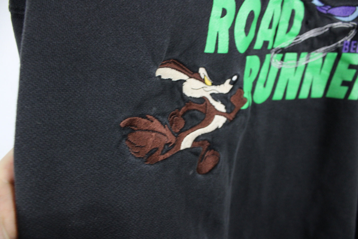 Looney Tunes Sweater / 90s Vintage Bugs Bunny & Road Runner Sweatshirt / Warner Bros Toons Graphic