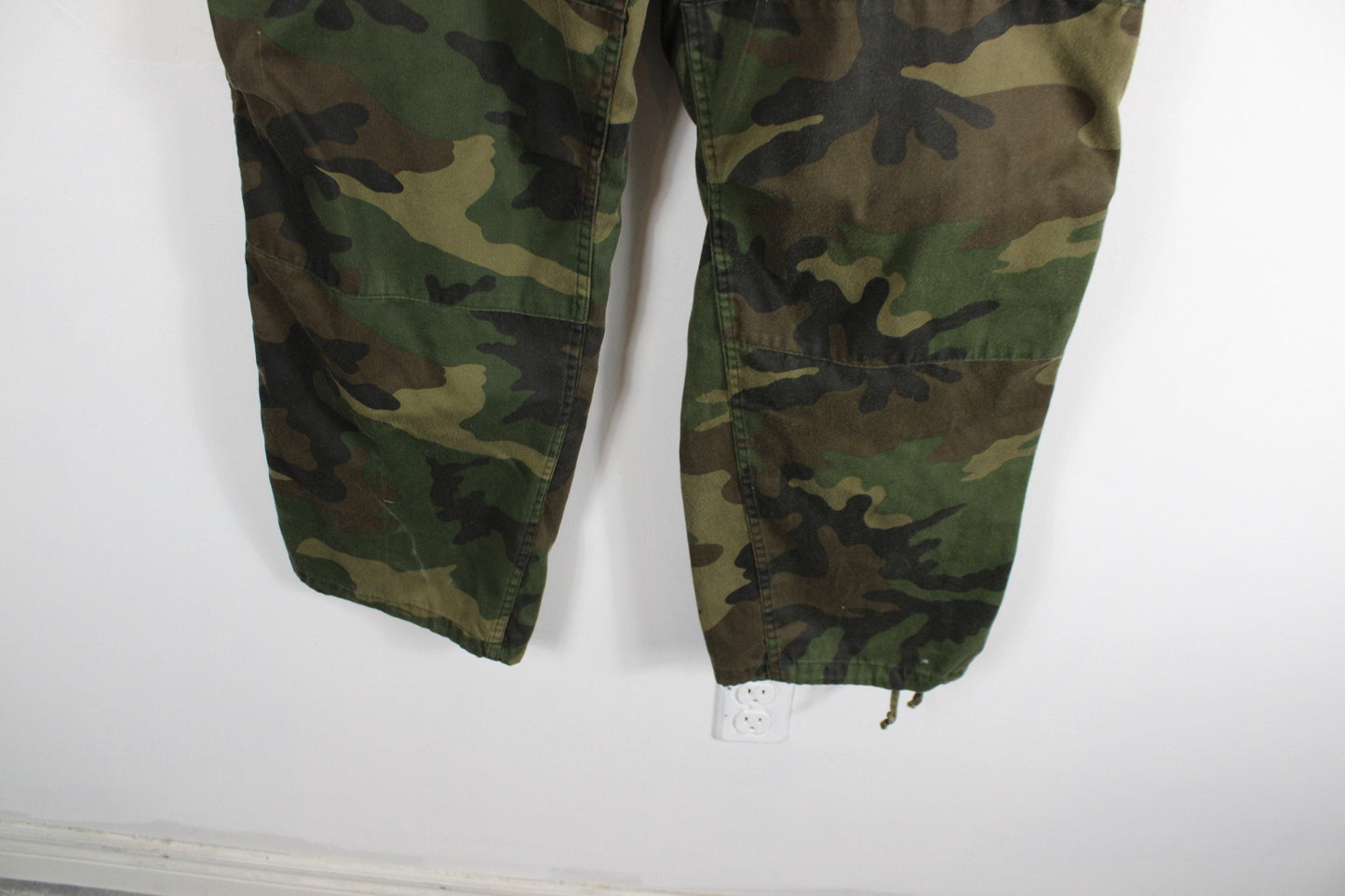 Vintage Camo Pants / Military Green Camouflage Combat Trouser / 90s Army Fatigue / 80s Surplus / 34 x 31