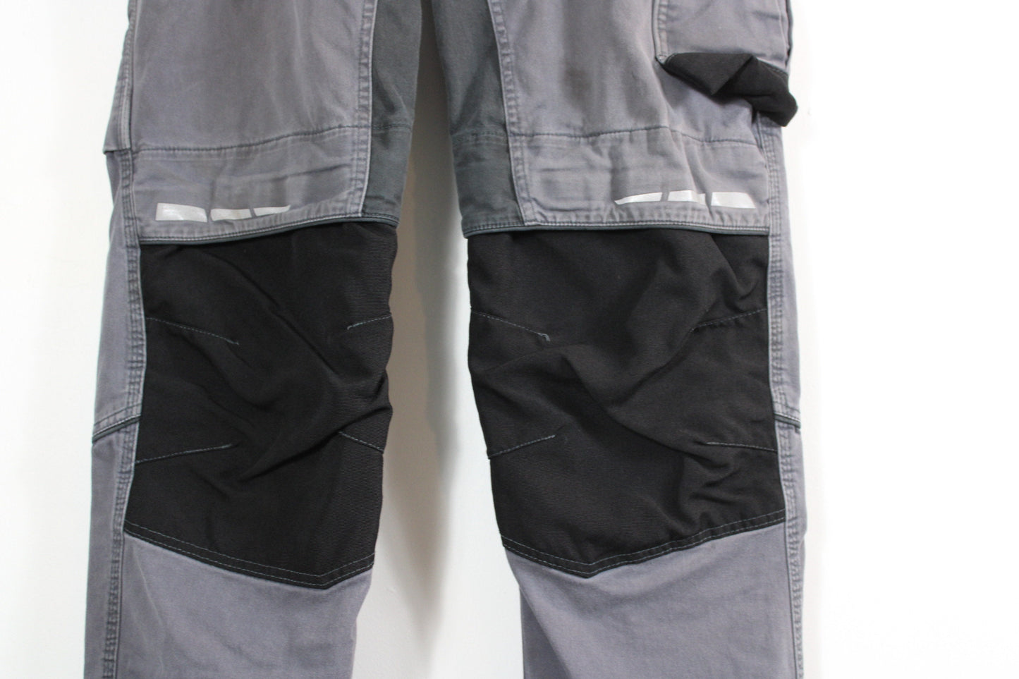 Carpenter Pants / Vintage Dickies Construction Workwear Studio Cargo Utility Trousers / 90s Streetwear Jeans / 34x34