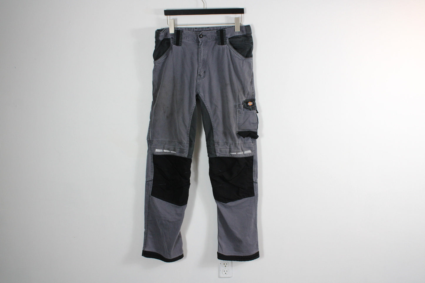 Carpenter Pants / Vintage Dickies Construction Workwear Studio Cargo Utility Trousers / 90s Streetwear Jeans / 34x34