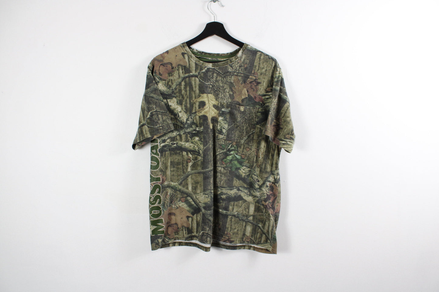 Realtree T-Shirt / Vintage 90s Camouflage Hunting Tee Shirt / Hunter Clothing