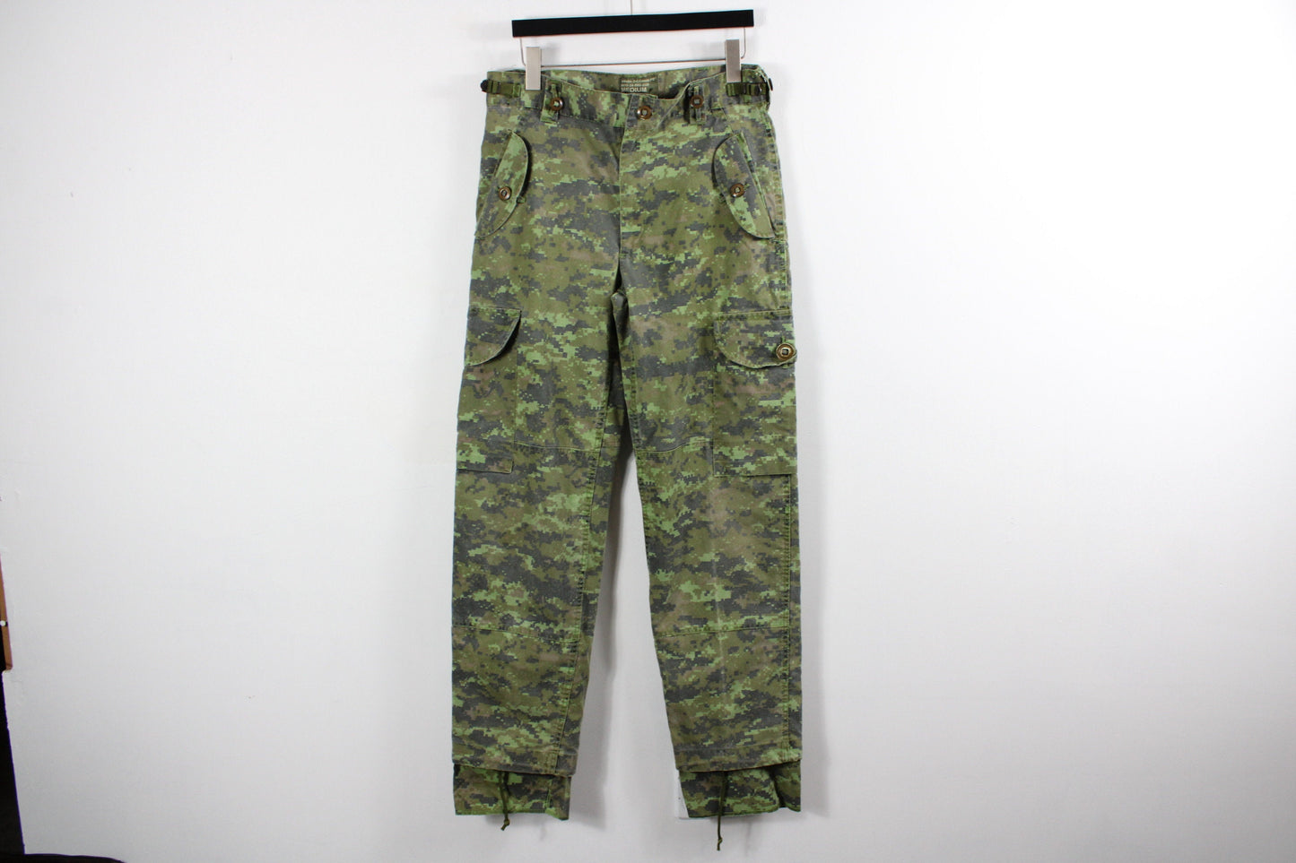 Vintage Camo Pants / Military Green Camouflage Combat Trouser / 90s Army Fatigue / 80s Surplus /