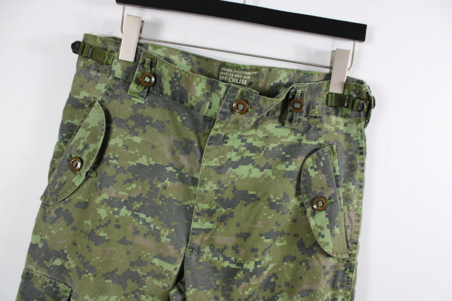 Vintage Camo Pants / Military Green Camouflage Combat Trouser / 90s Army Fatigue / 80s Surplus /