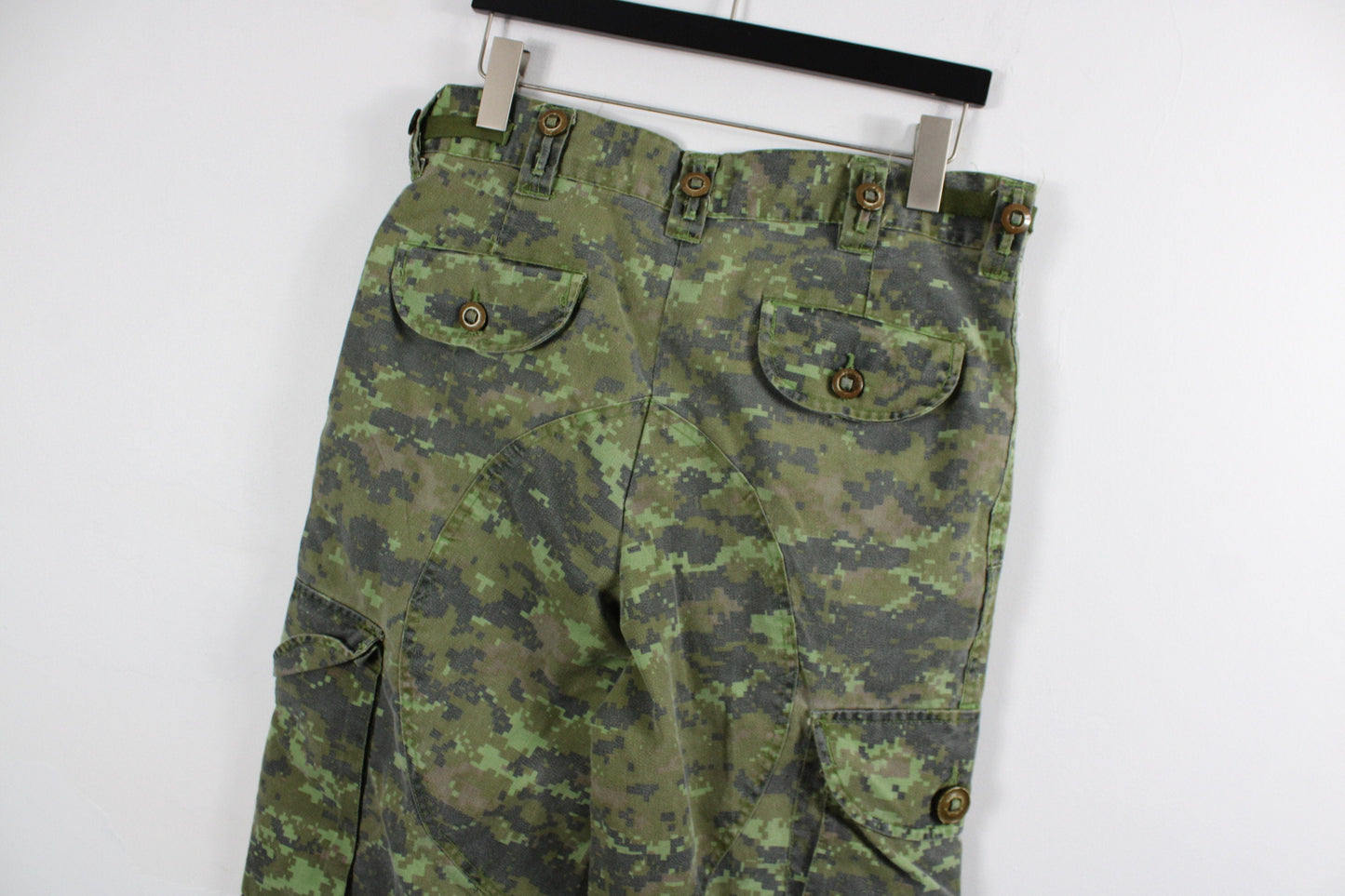 Vintage Camo Pants / Military Green Camouflage Combat Trouser / 90s Army Fatigue / 80s Surplus /