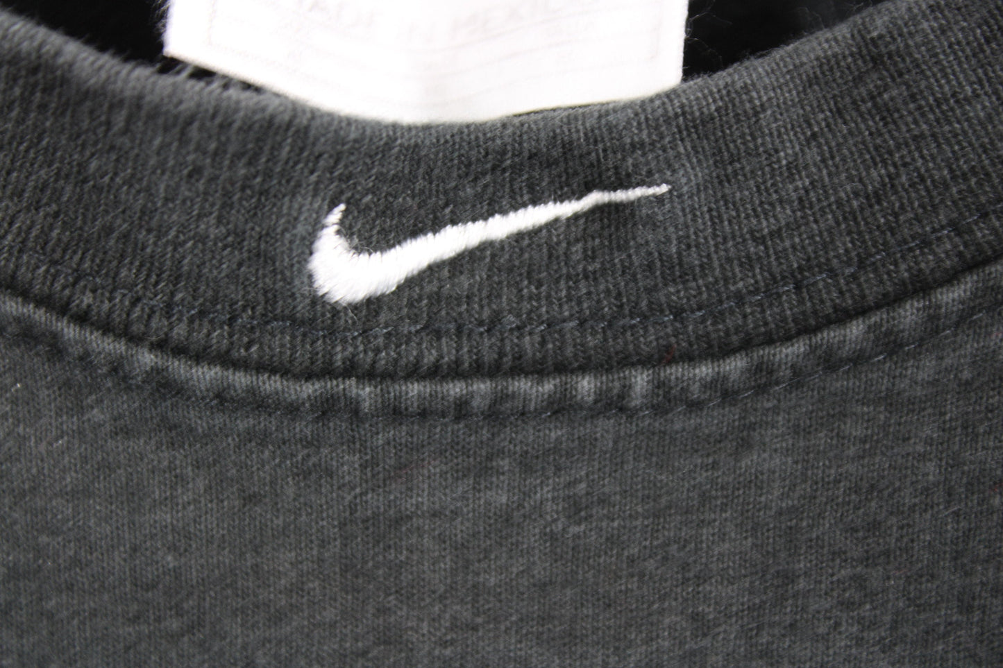 Nike-Swoosh T-Shirt / Vintage Graphic Logo Tee Shirt / 90s Hip Hop Clothing / Streetwear