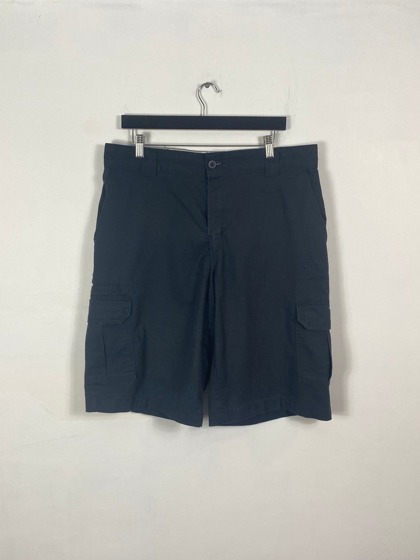 Dickies Shorts / 90s Vintage Canvas Cargo Trunks / Streetwear / Hip Hop Clothing / Size 36