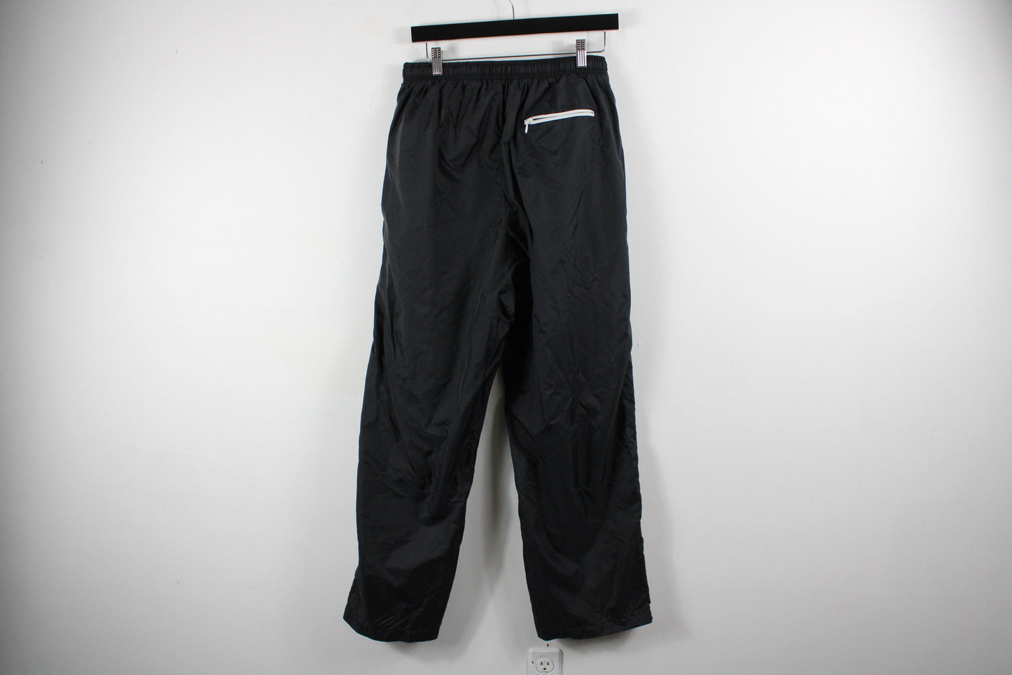 Nike Track Pants / Windbreaker Style Joggers / 90s Streetwear / Vintage Hip Hop Clothing