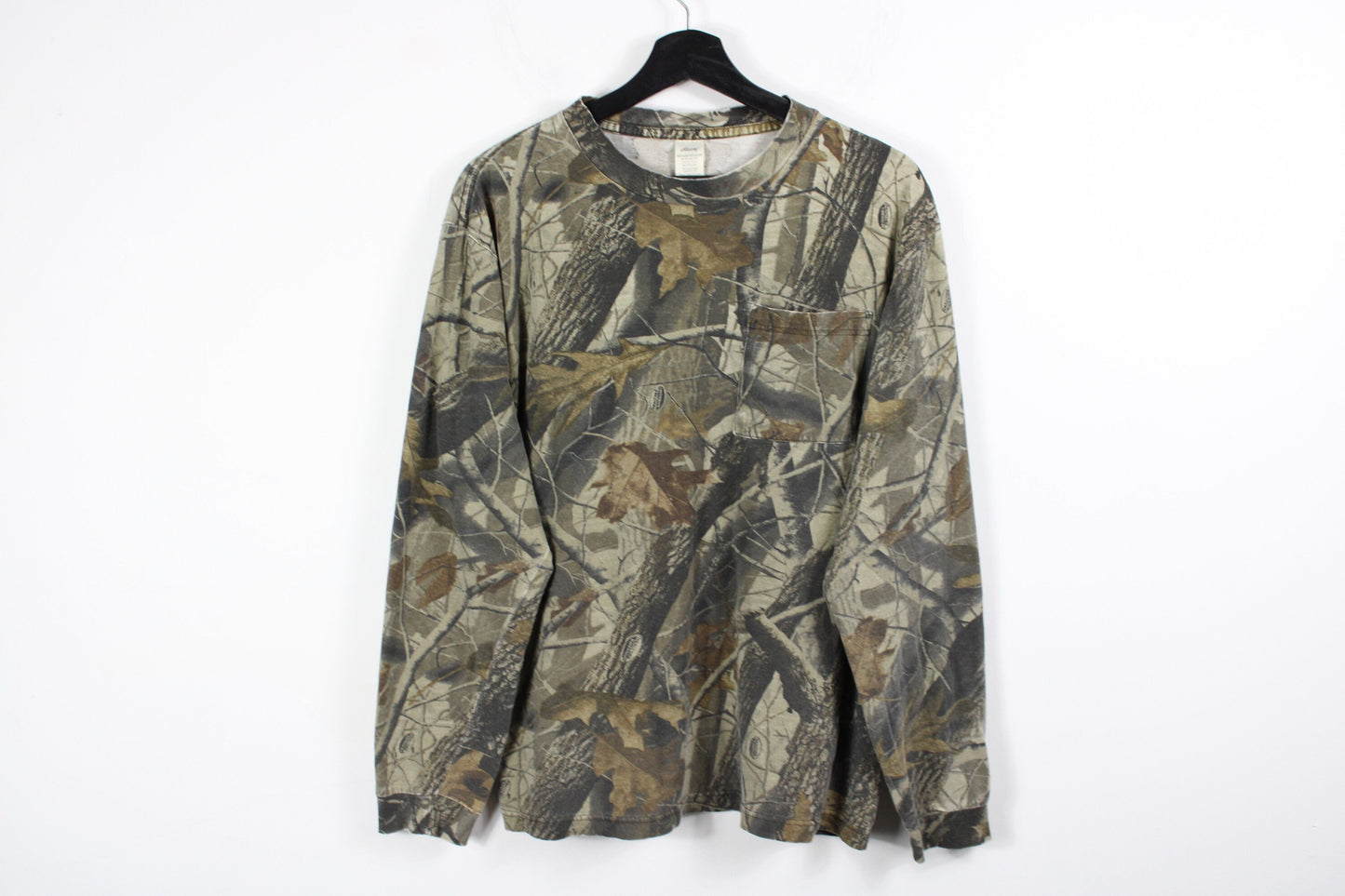 Realtree T-Shirt / Vintage 90s Camouflage Hunting Tee Shirt / Hunter Clothing