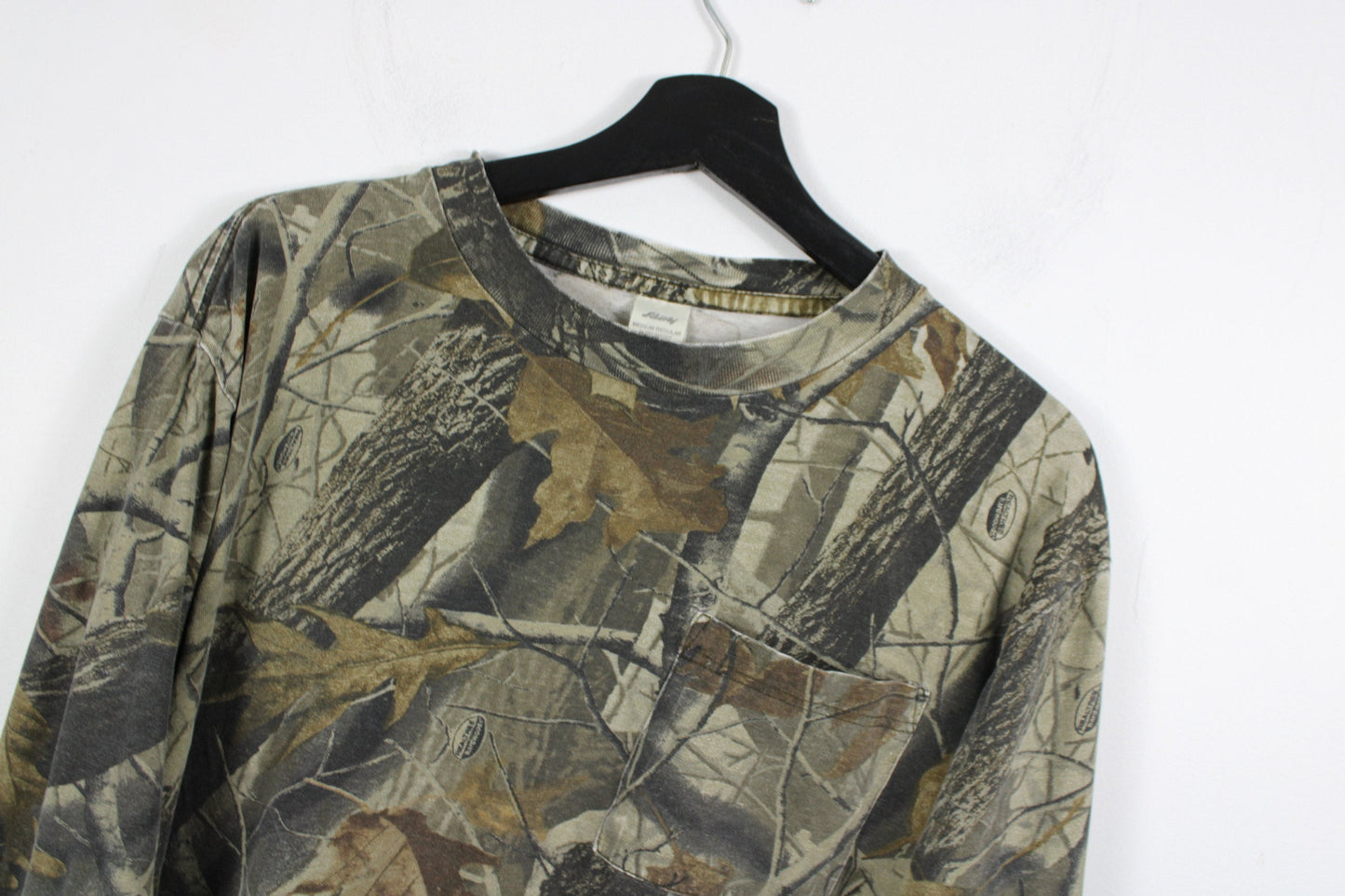 Realtree T-Shirt / Vintage 90s Camouflage Hunting Tee Shirt / Hunter Clothing