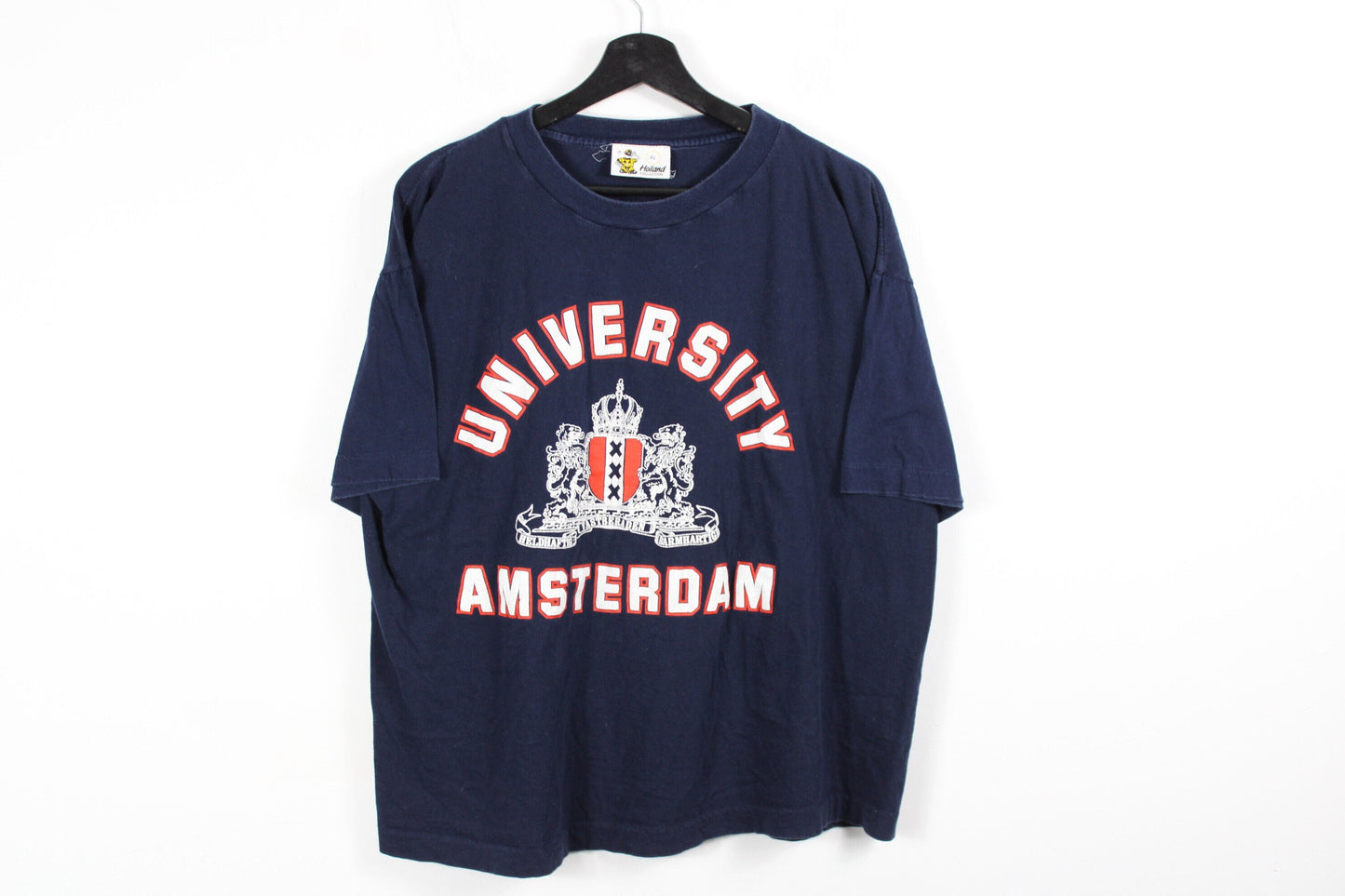 Amsterdam University T-Shirt / Vintage Collegiate Campus Graphic Tee Shirt / 90s / 2000s Sports-Team Clothing