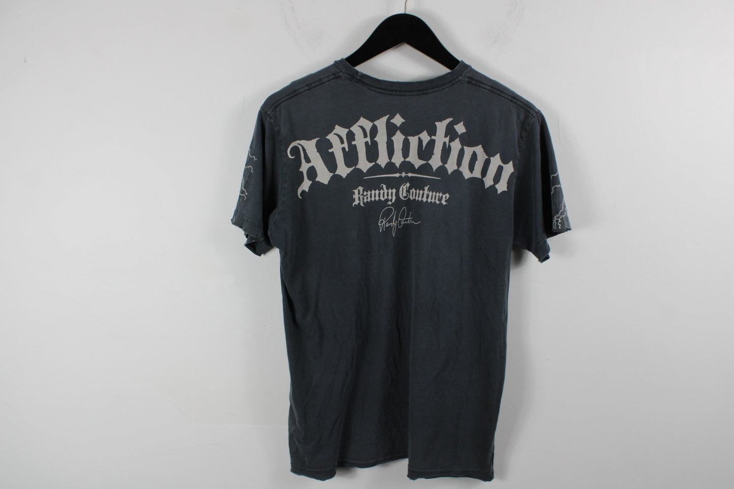 Affliction T-Shirt / Vintage Active-Wear Company / 90s-2000s Extreme Coutoure Tee Shirt / Y2K Graphic
