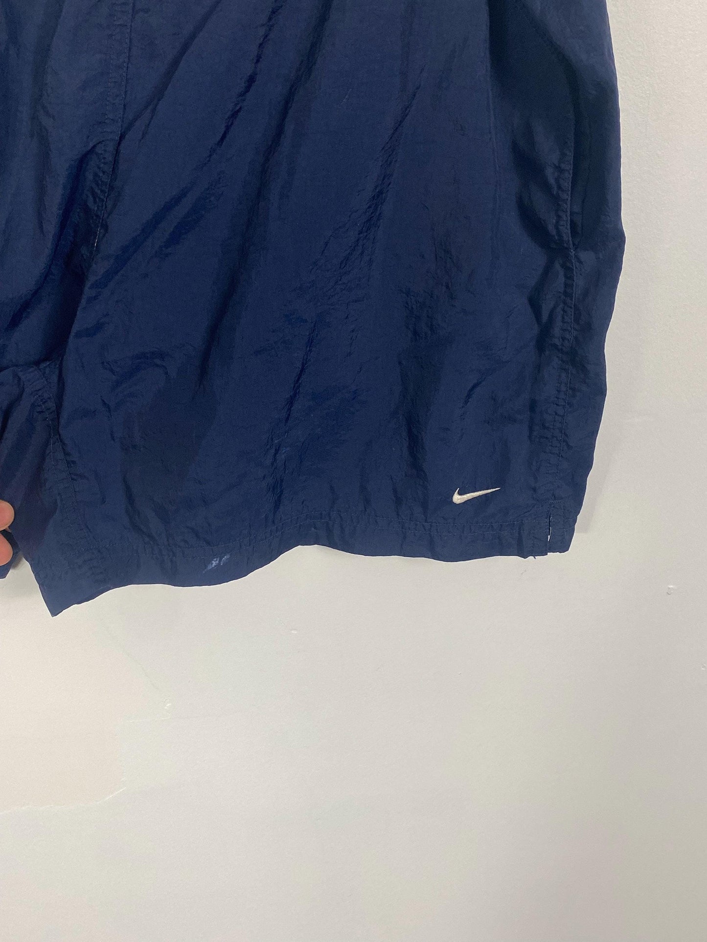 Nike shorts / vintage track windbreaker style short / 90s streetwear / vintage hip hop clothing