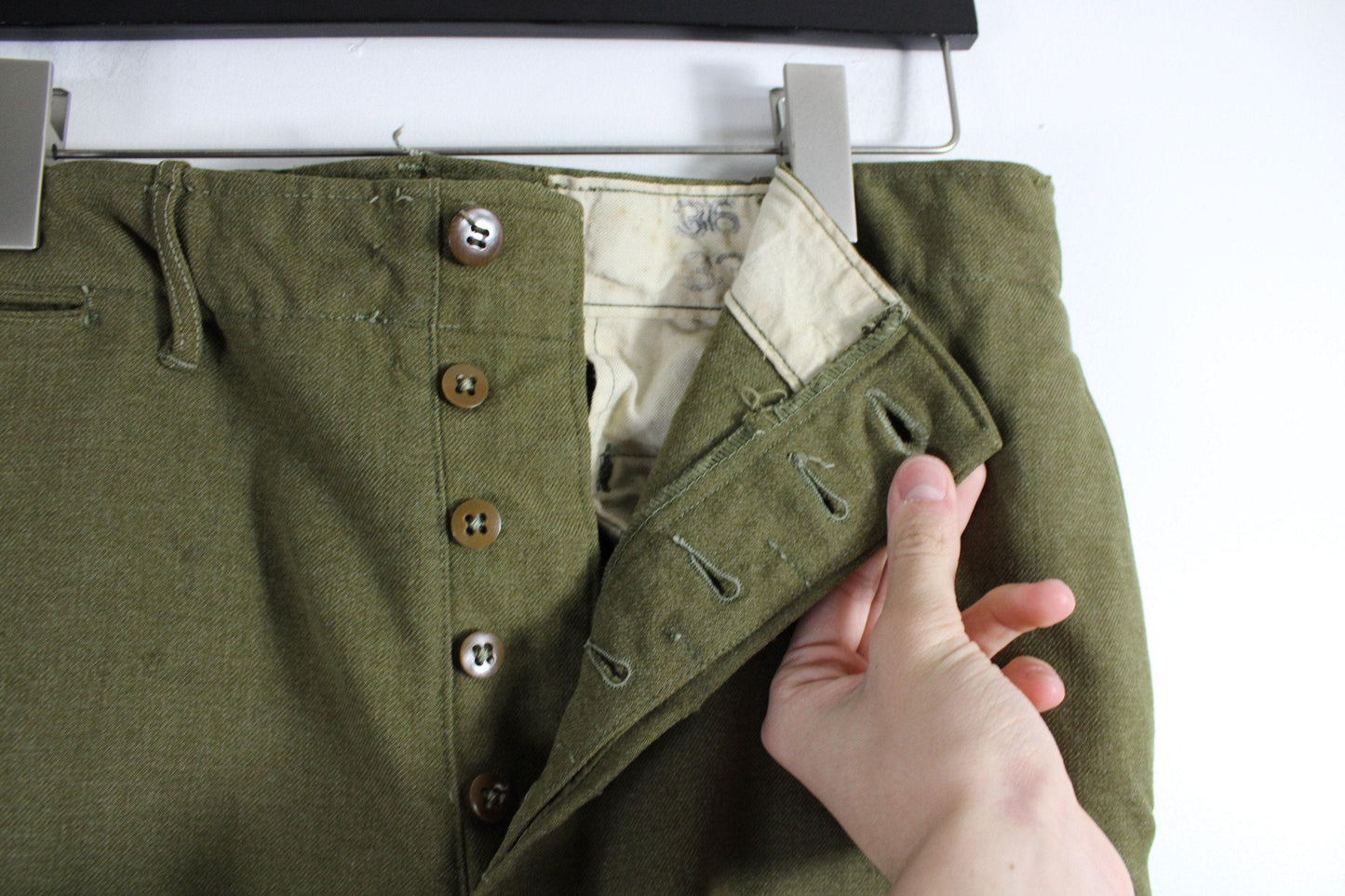 Vintage wool camo-pants / military green camouflage combat trouser / 50s-60s army fatigue / surplus clothing