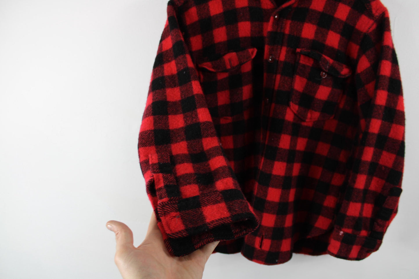 Red Plaid Lined Lumberjack Jacket | Vintage Woolrich Cozy Outdoor Coat