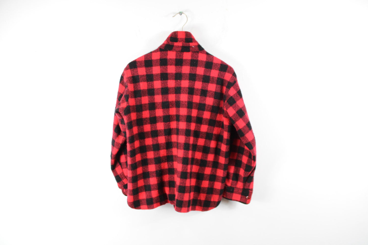 Red Plaid Lined Lumberjack Jacket | Vintage Woolrich Cozy Outdoor Coat