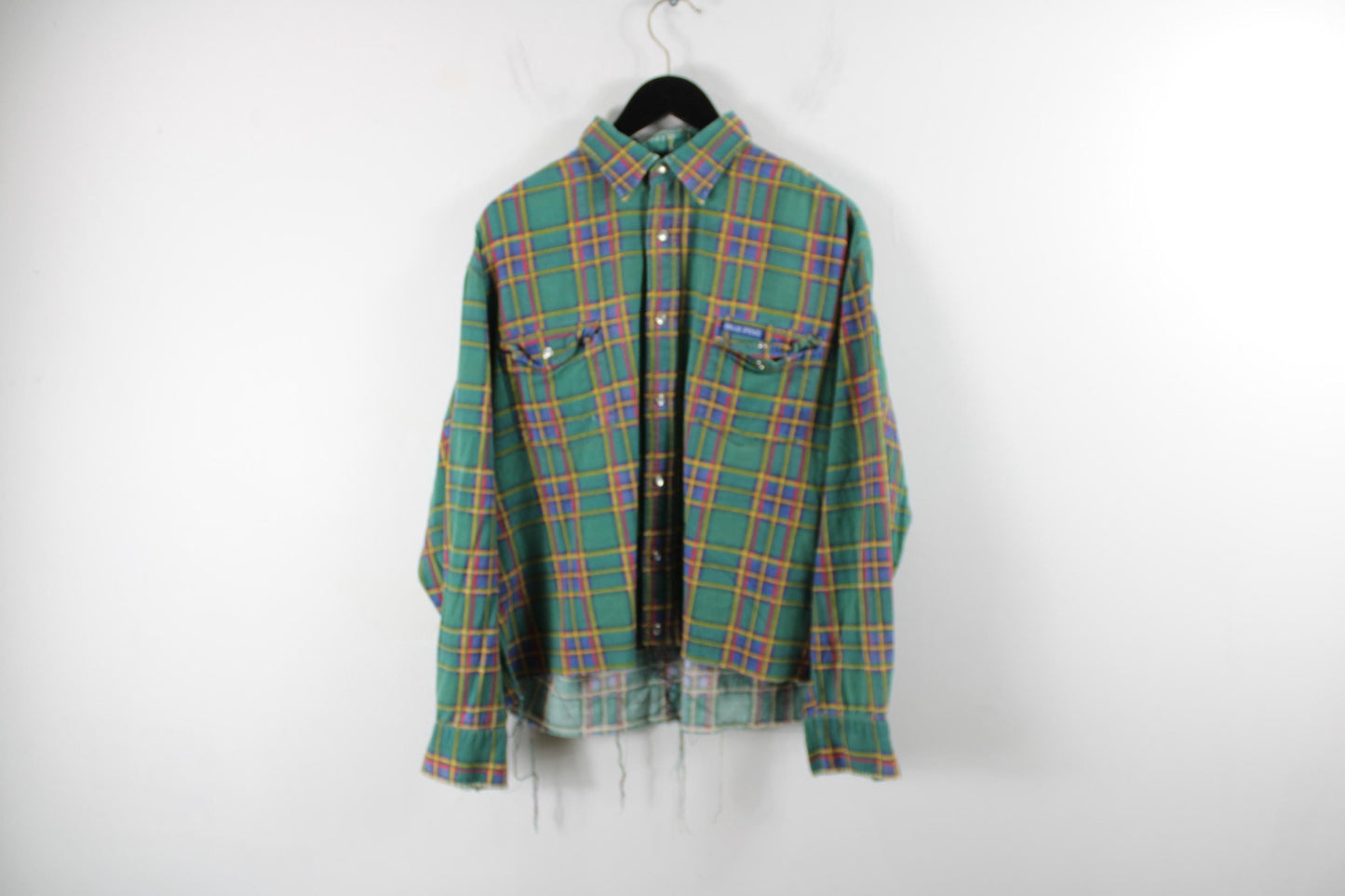 Cropped green plaid flannel shirt | vintage style | unisex casual layering