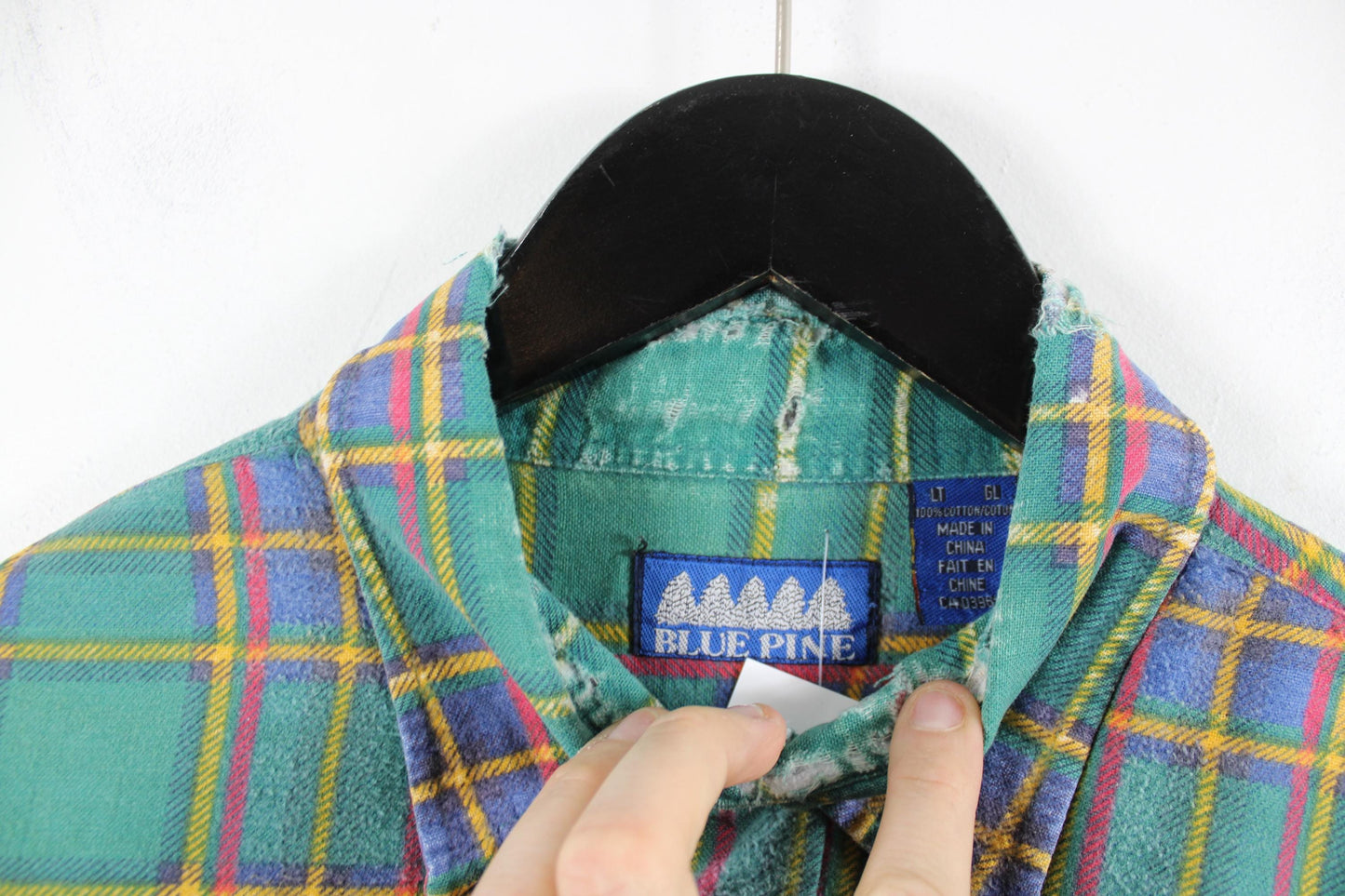 Cropped green plaid flannel shirt | vintage style | unisex casual layering