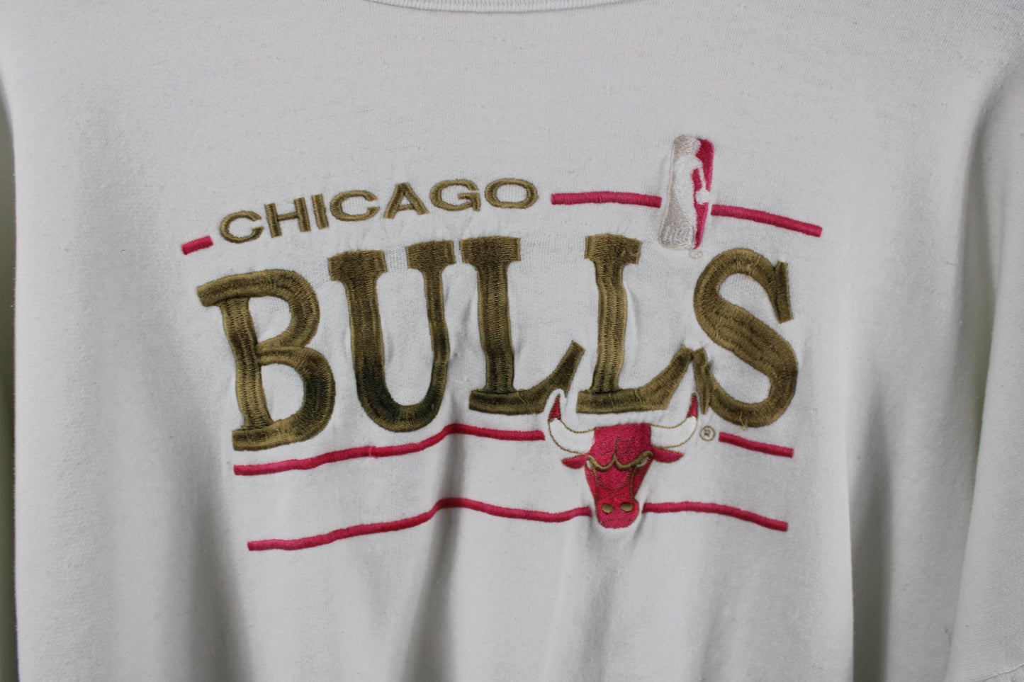 Vintage chicago bulls faded crewneck – 90s nba sweatshirt