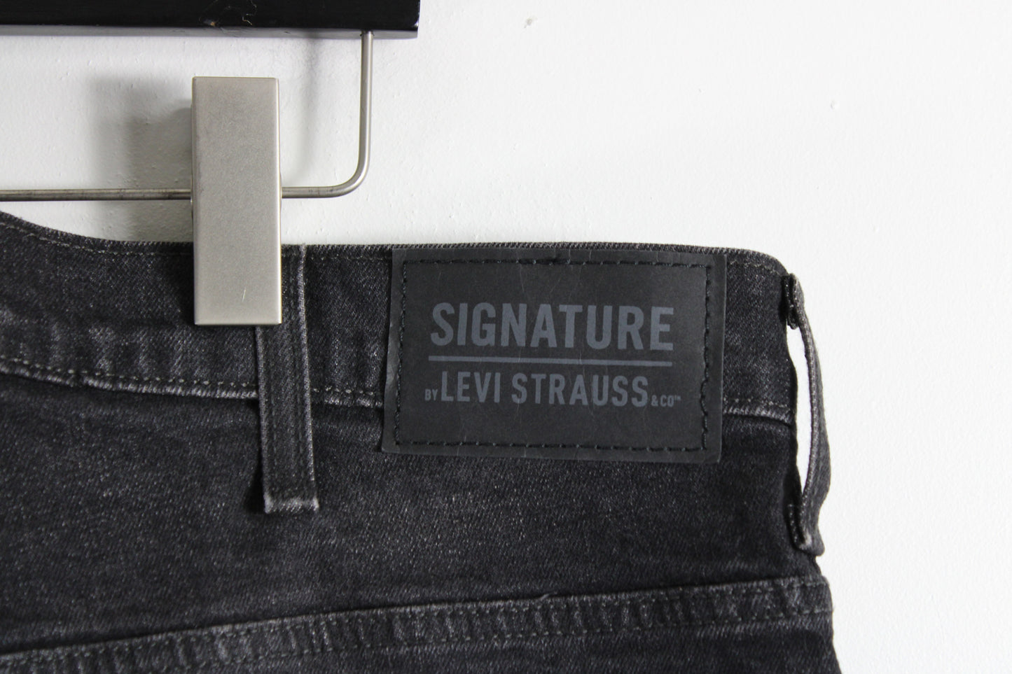 Signature Levi Strauss Levis Pants