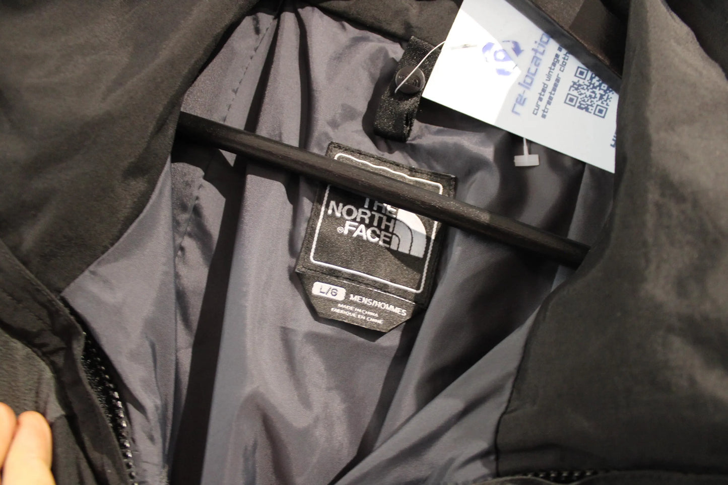 Vintage North-Face HyVent Jacket | Black Outdoor Technical Shell | Mountain Rainwear