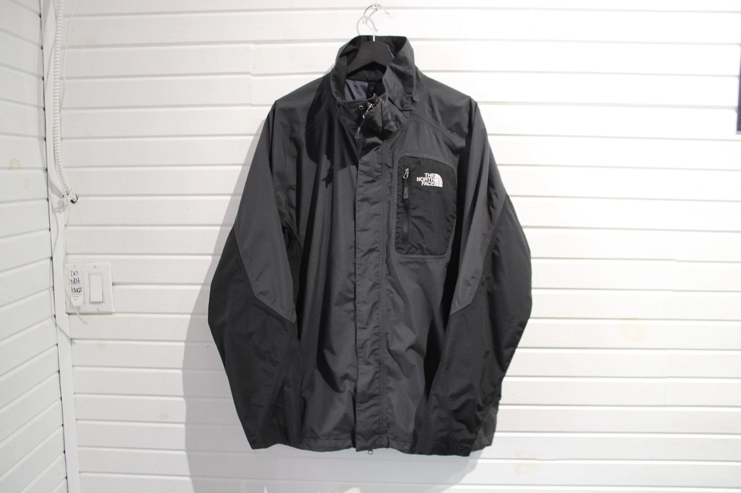 Vintage North-Face HyVent Jacket | Black Outdoor Technical Shell | Mountain Rainwear