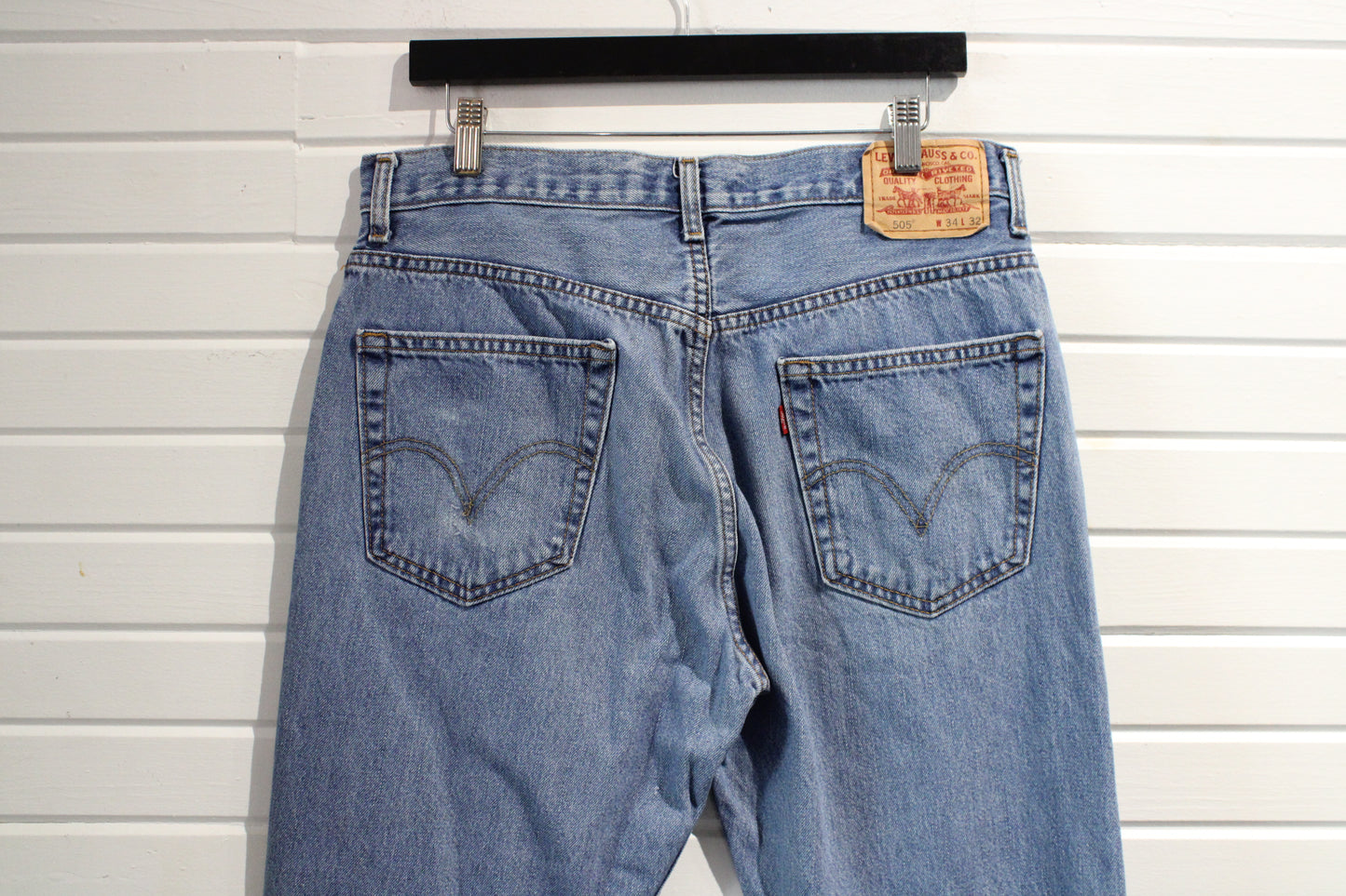 Levi's 505 Jeans / Vintage Light-Wash Denim Trouser / Classic Regular Fit / Size 34x32