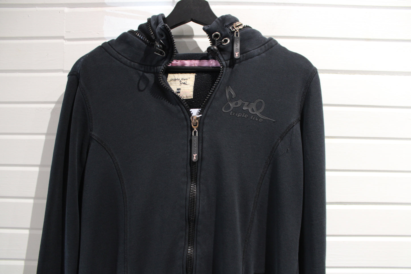 Triple-Five-Soul Zip Hoodie | Vintage 2000s Black Full Zip Hooded Sweatshirt | Classic Streetwear Layer