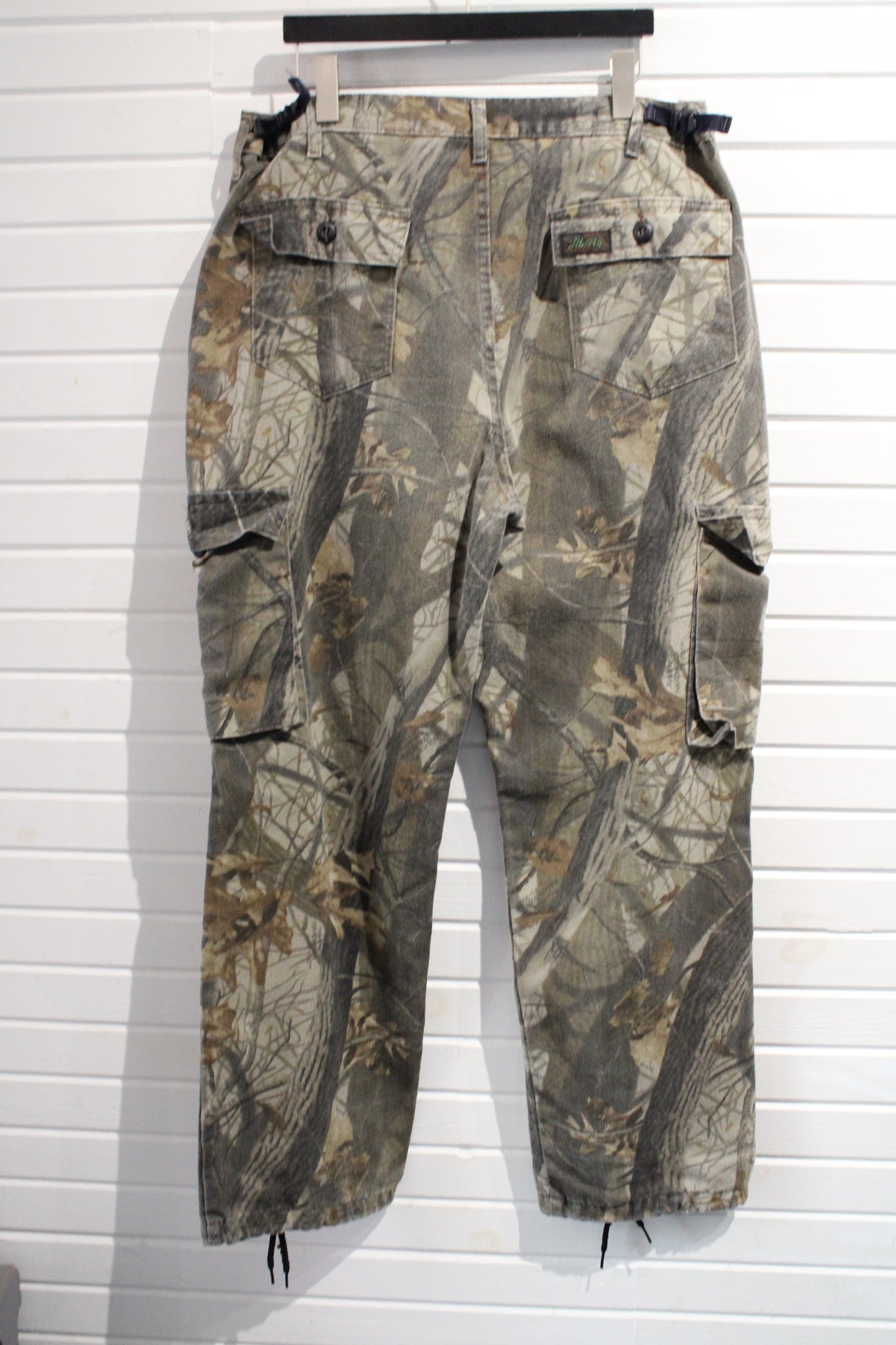 Liberty Camouflage Cargo Pants | Vintage Outdoor Realtree Pattern Hunting Trousers | Heavyweight Utility Gear