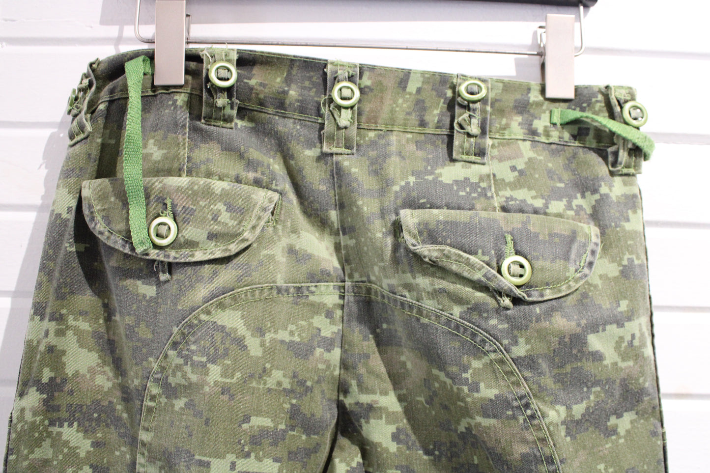 Digital Camo Cargo Pants | Vintage 1997 Military Pattern Trousers | Utility Outdoor Workwear