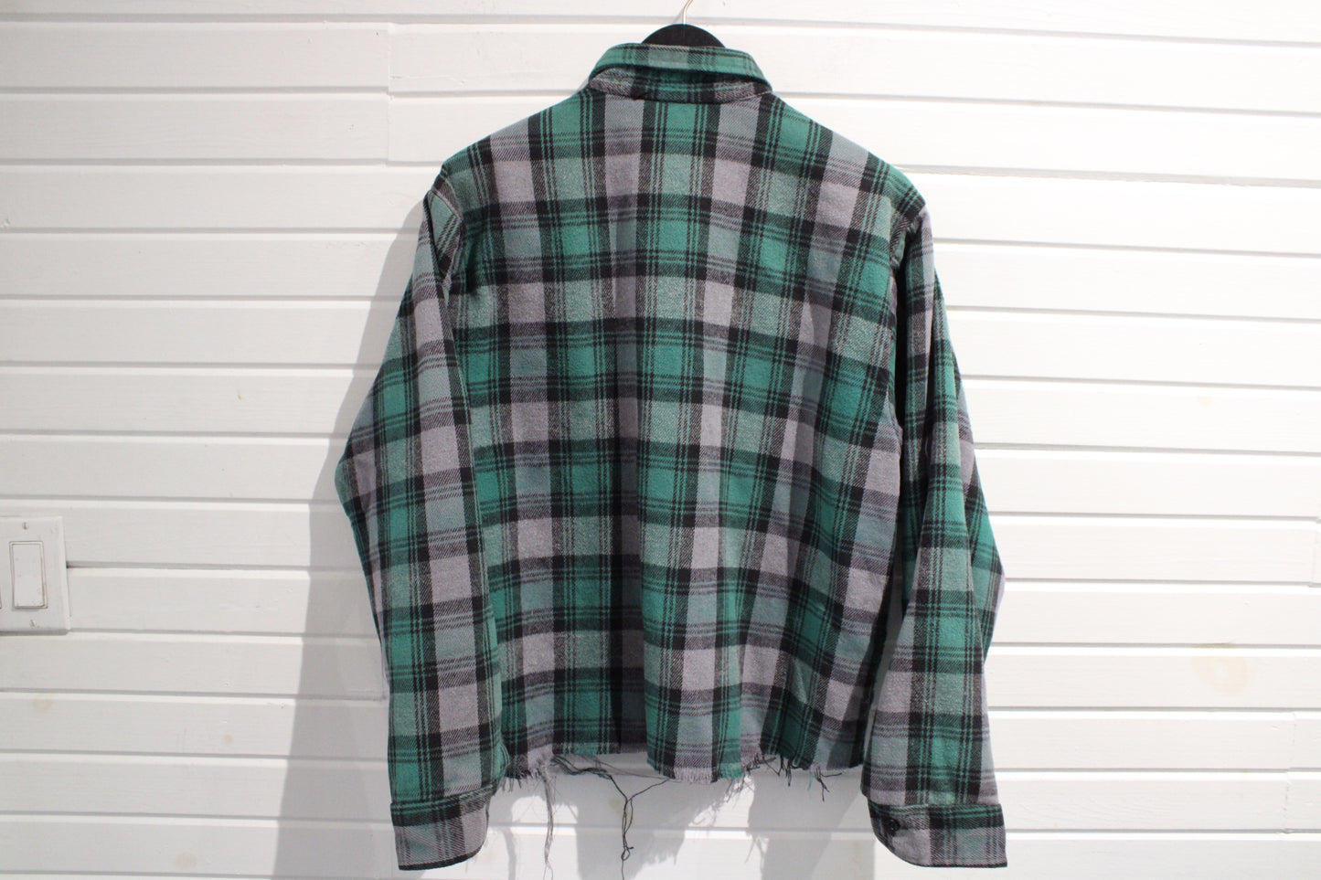 WearGuard Plaid Button-Up Shirt | Vintage Frayed Hem Western Flannel | Men's Casual Workwear