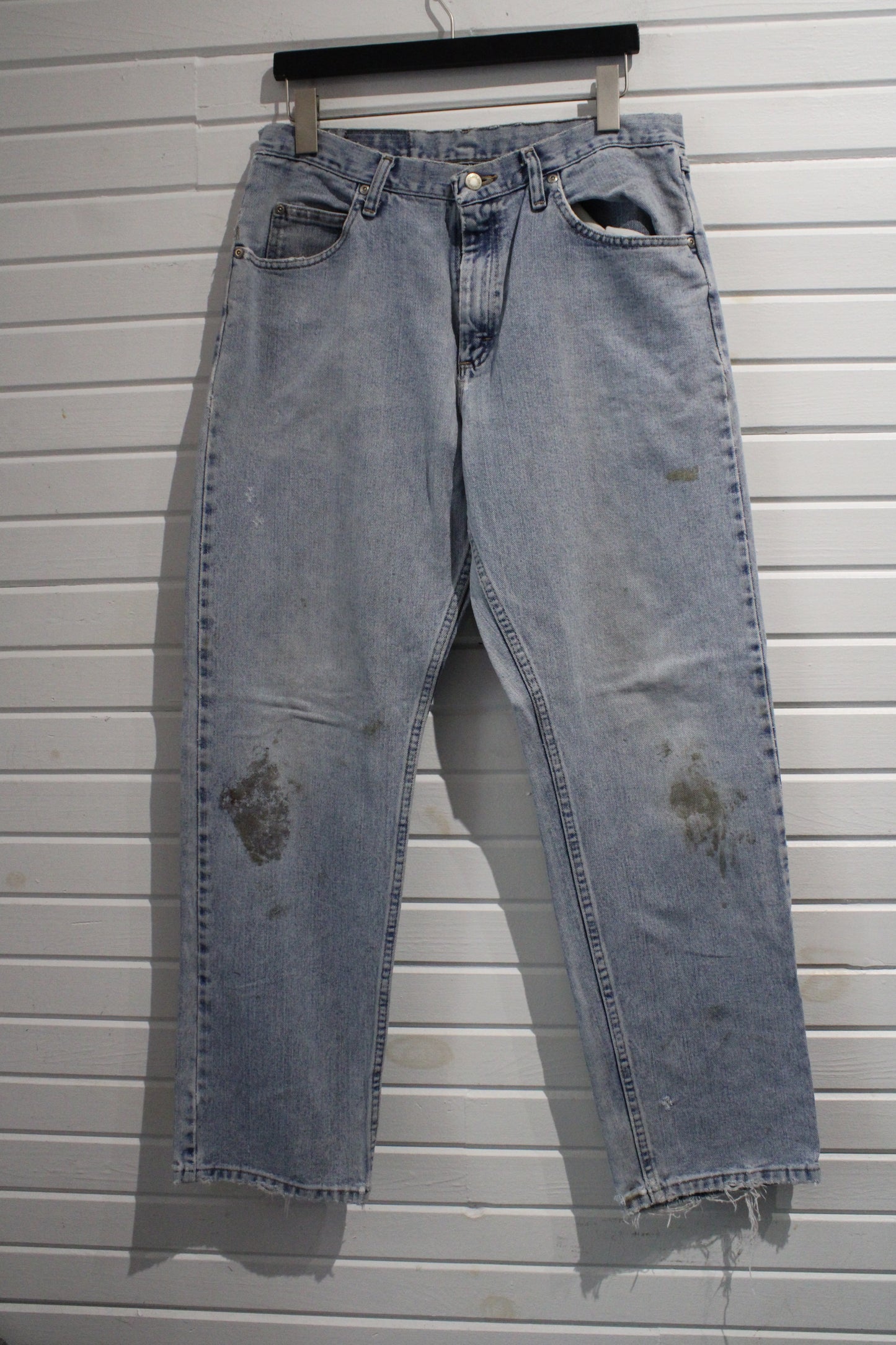 Wrangler Jeans | Vintage 1990s Light Wash Relaxed Fit Denim Pants | Distressed Straight Leg Jeans