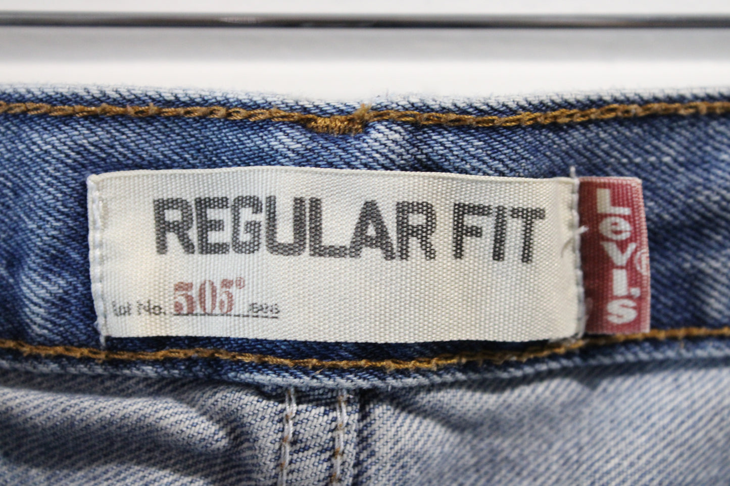 Levi's 505 Jeans / Vintage Light-Wash Denim Trouser / Classic Regular Fit / Size 34x32