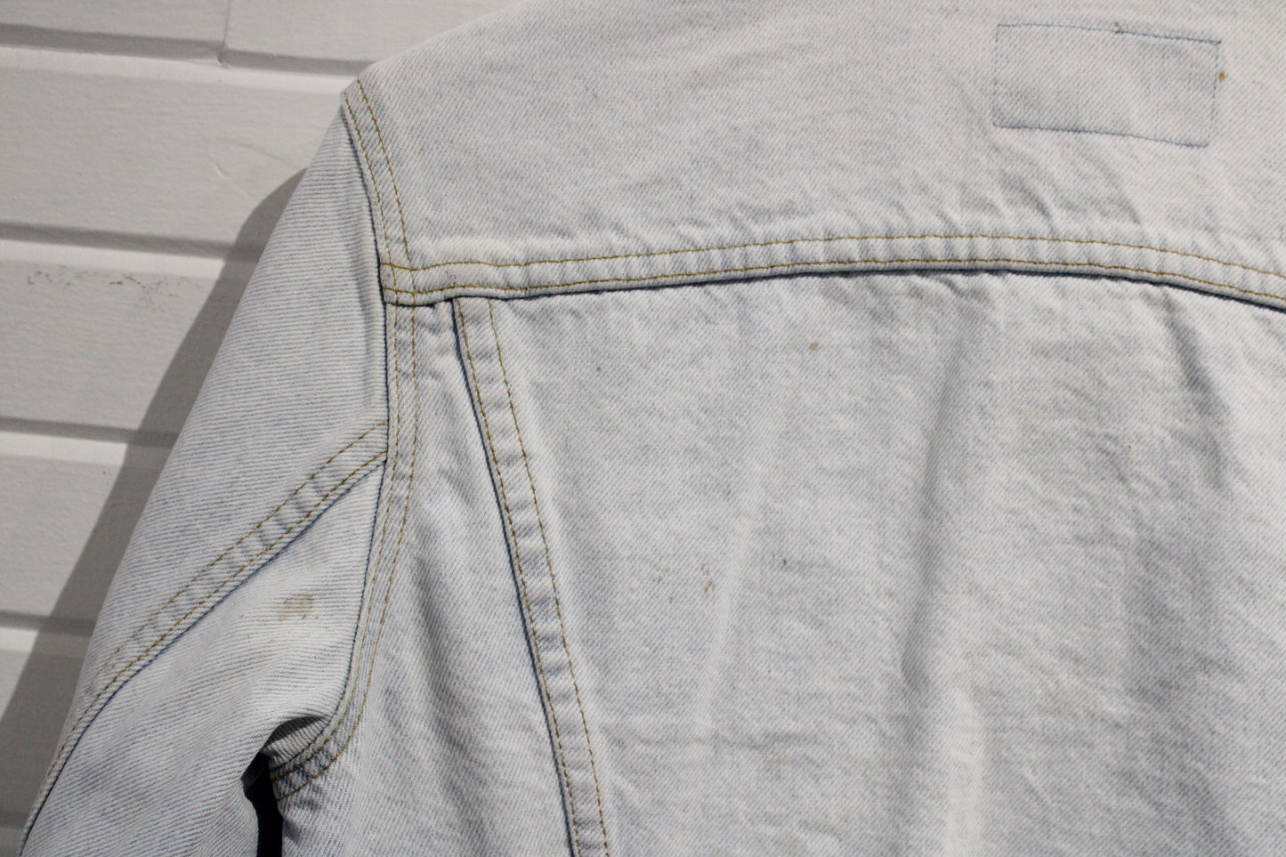 Levi's Denim Trucker Jacket | Vintage Light Wash Classic Jean Coat | Men's Street Style Outerwear