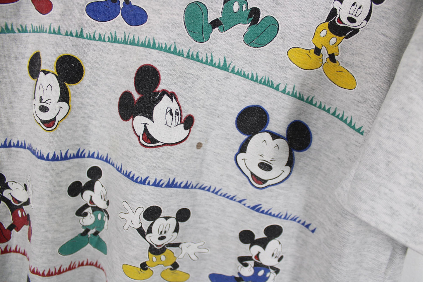 Mickey-Mouse Disney T-Shirt | Vintage '90s Cartoon Graphic Tee | Men's Size Large
