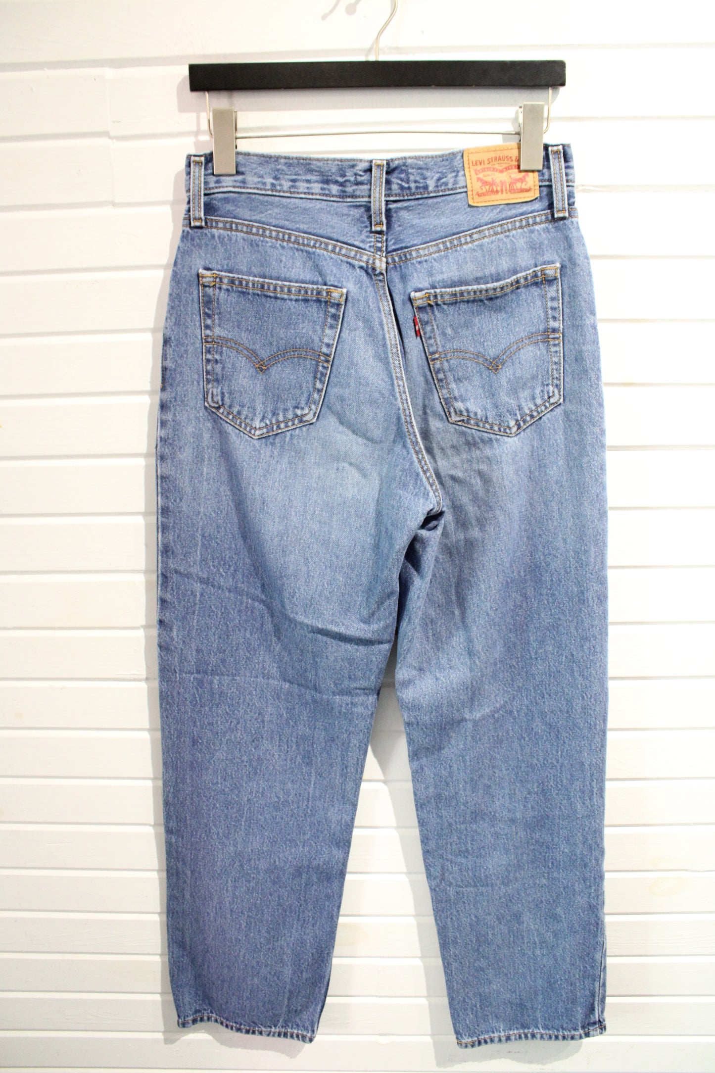 Levi's 94 Baggy Jeans | Vintage 90s Relaxed-Fit Denim Pants | Classic Blue Street Style Trouser