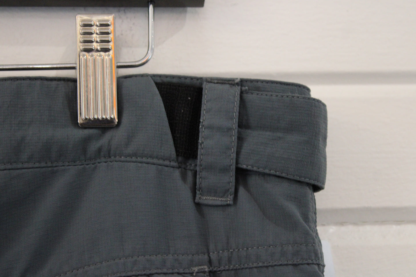 Vintage Utility Cargo Pants | Rugged Outdoor Workwear Style Trousers | Classic Functional Pockets