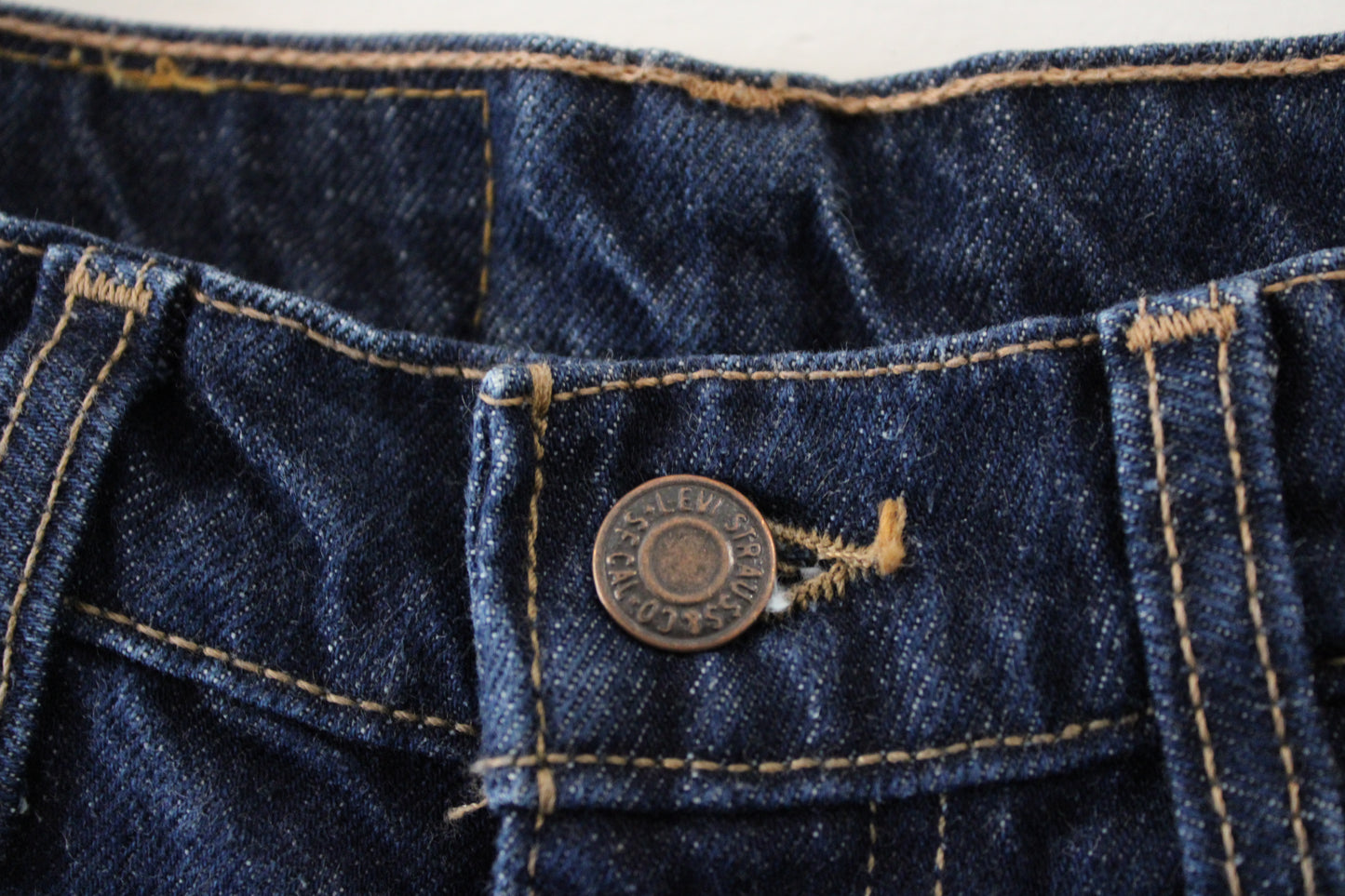 Levi's 550 Denim Shorts | Vintage 90s Relaxed Fit Tapered-Leg Jean Jorts | Classic Cut-Off Style