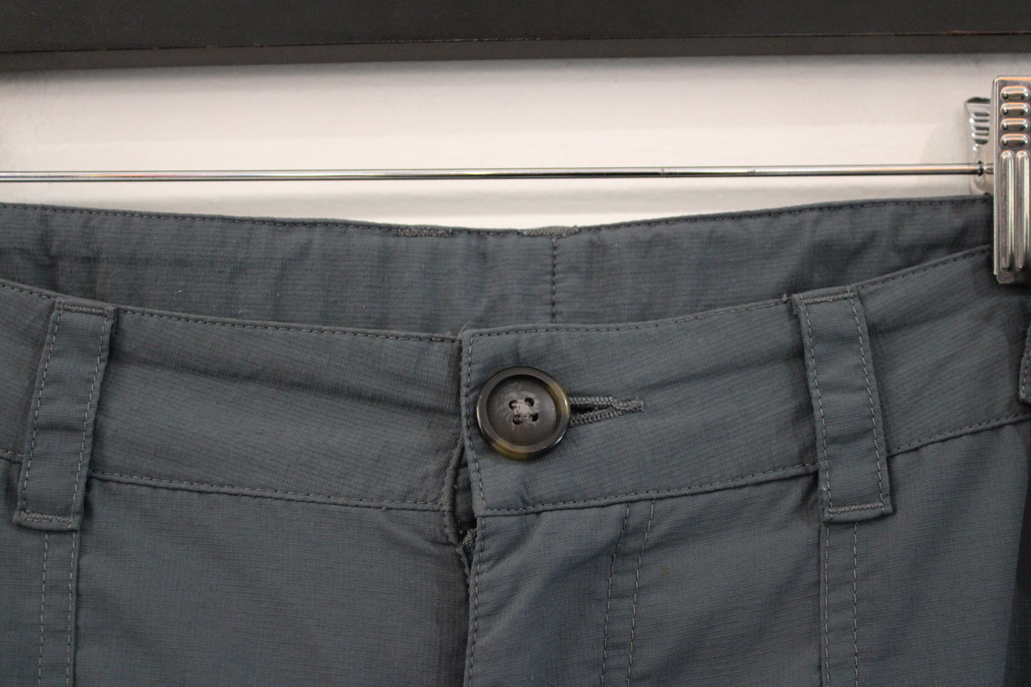 Vintage Utility Cargo Pants | Rugged Outdoor Workwear Style Trousers | Classic Functional Pockets