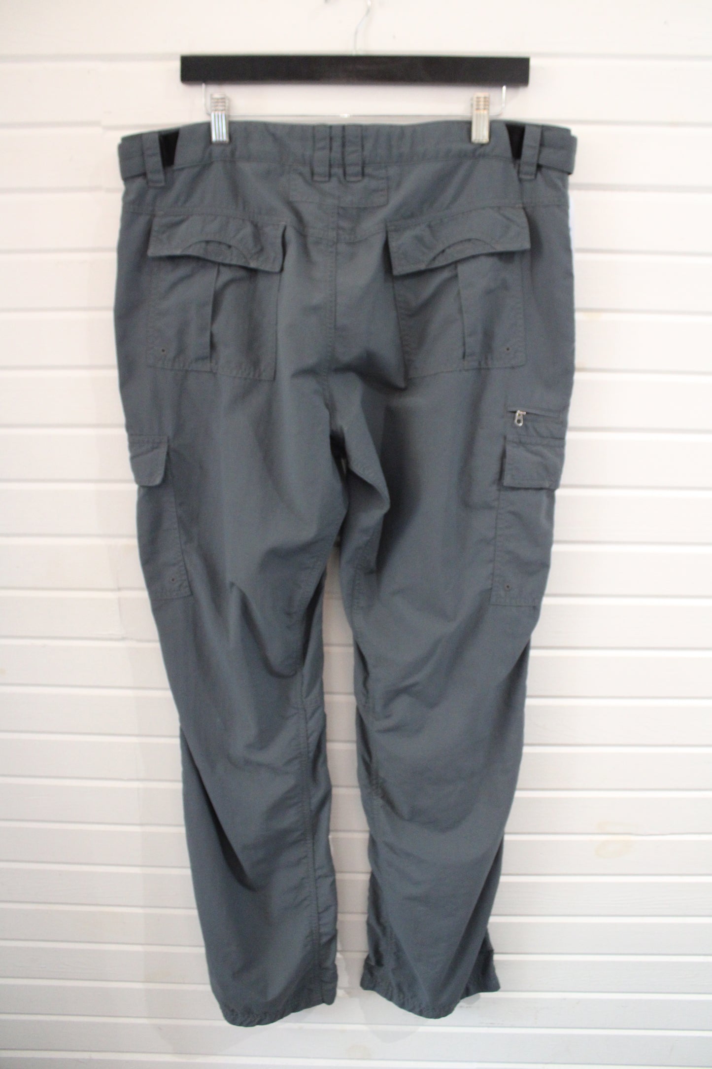 Vintage Utility Cargo Pants | Rugged Outdoor Workwear Style Trousers | Classic Functional Pockets