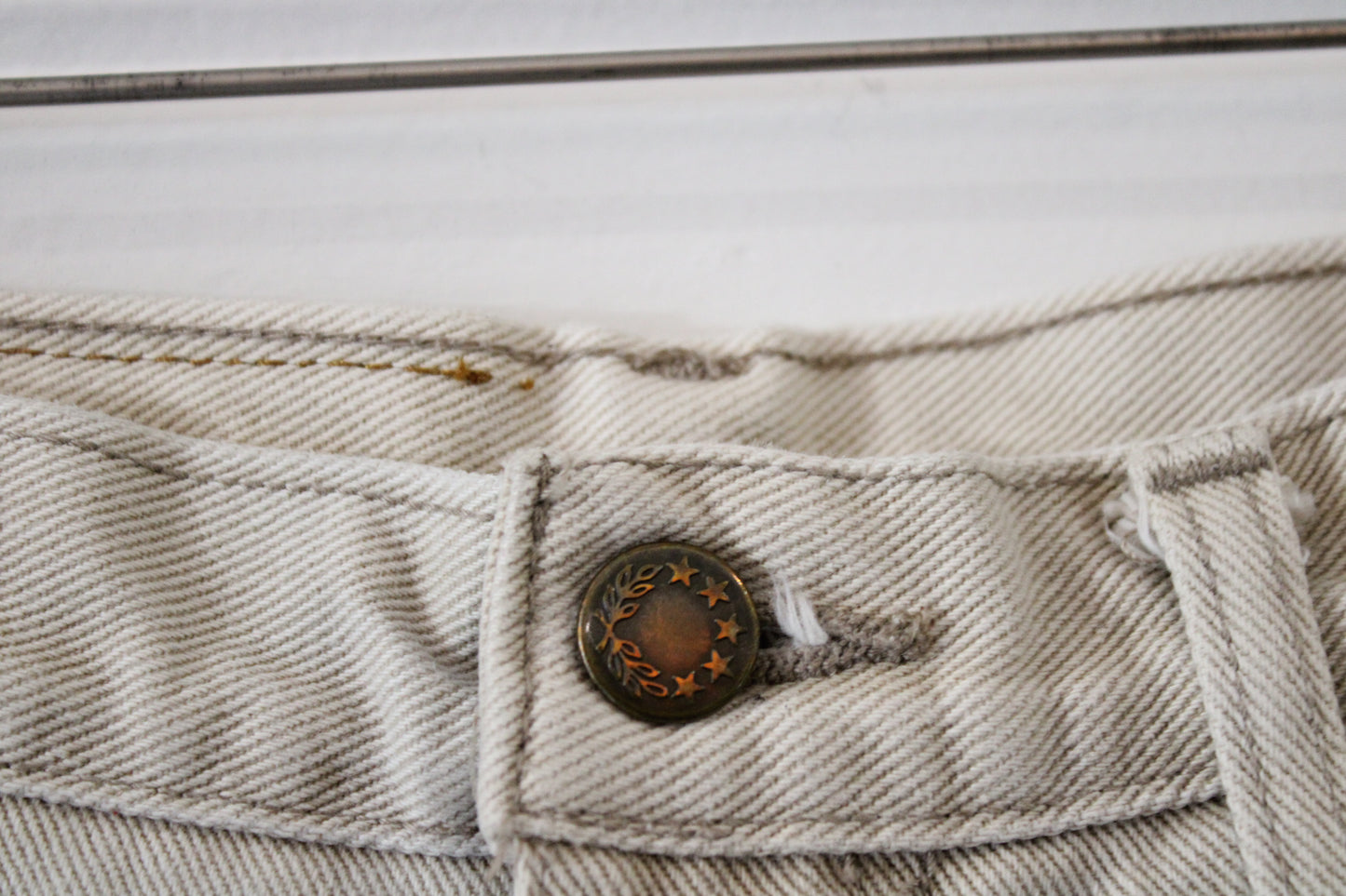 Christopher-J. Classic Shorts | Vintage 90s Off-White Denim Jean Shorts | Relaxed Fit Summer Style