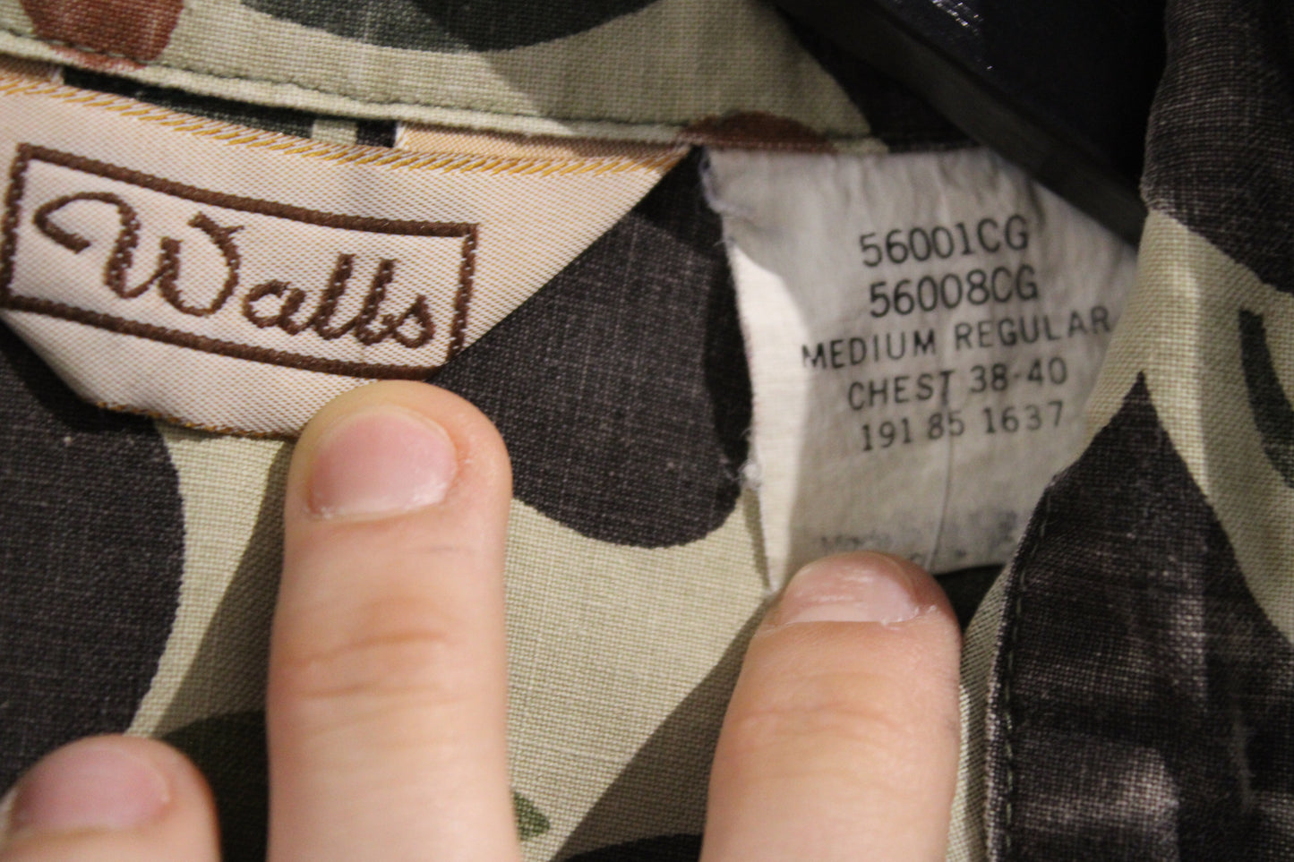 Walls Duck Camo Button-Up Shirt | Vintage 1990s Military Pattern Hunting Shirt | Outdoor Sportsman Wear